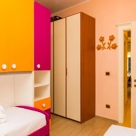 Alessandria Central Apt 10Min Walk Central Station Buitenkant foto