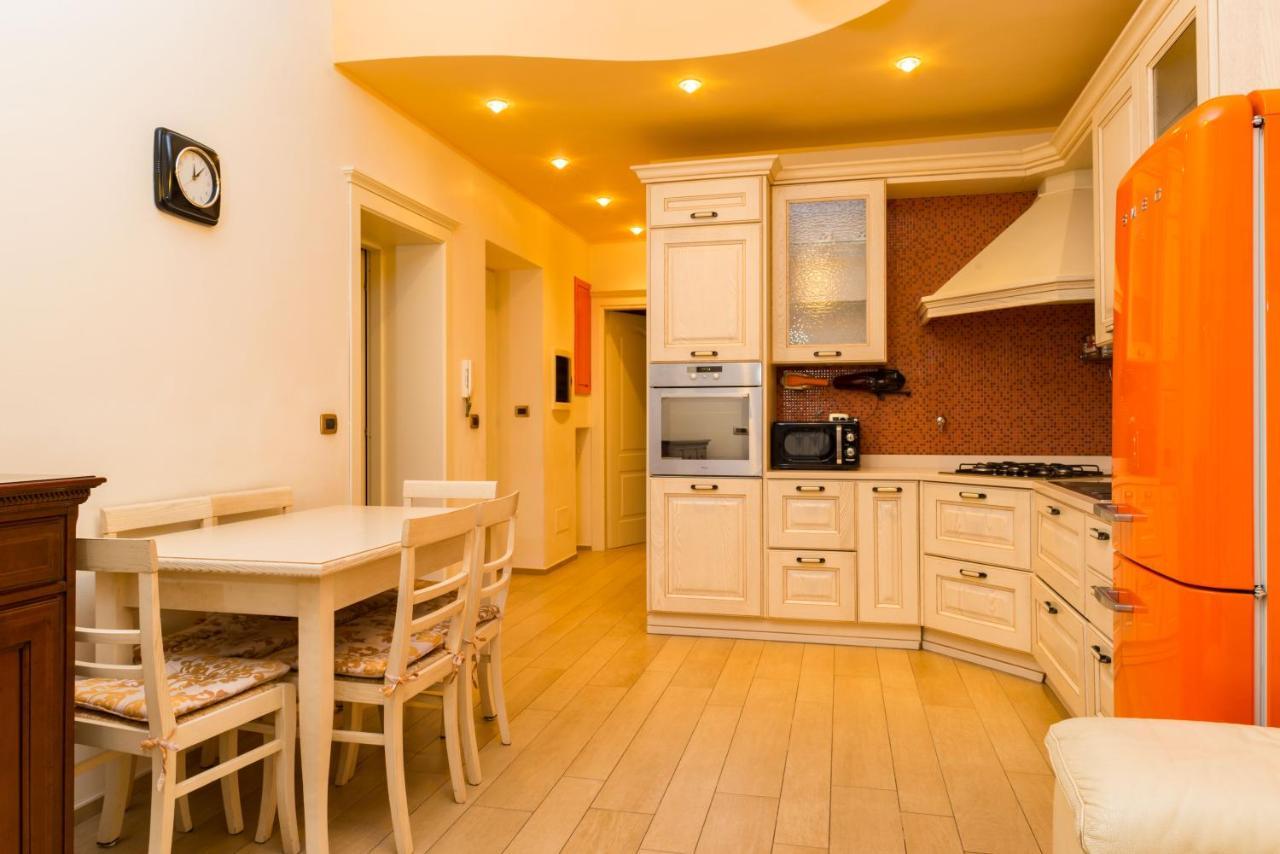 10min Walk Station Apartment