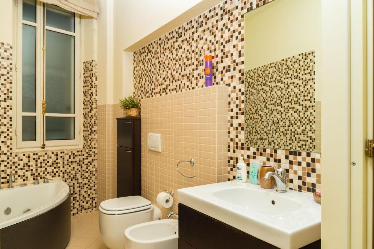 10min Walk Station Apartment Alessandria